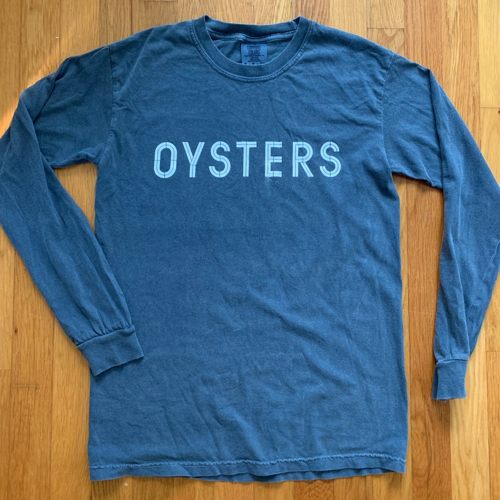 Womens Small Island Creek Oysters Long Sleeve T